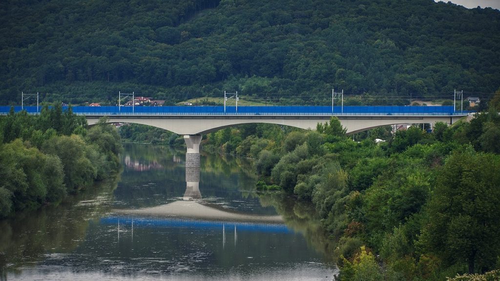 Rekonštrukcia so sebou prinášaj aj nový tunel a estakádu ponad Nosickú priehradu 1024x576