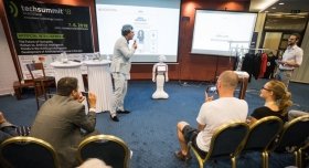 Amb&iacute;cie Slovenska v technologickom l&iacute;derstve by mali byť vy&scaron;&scaron;ie, naznačila konferencia