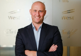 Nov&yacute;m riaditeľom Imperial Tobacco Slovakia je anglick&yacute; manaž&eacute;r s medzin&aacute;rodn&yacute;mi sk&uacute;senosťami v koncerne