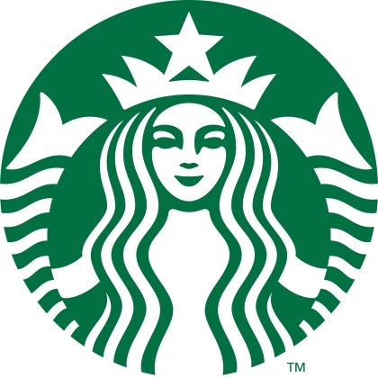 Starbucks má nového šéfa. Nastúpil po päťmesačnej príprave a záchrannej misii zakladateľa firmy