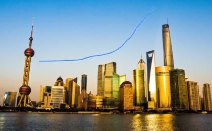 Šanghaj, obchodná metropola Číny; naznačená je krivka rastu v rokoch 1978 - 2018. 