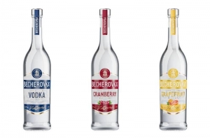 Nový poľský majiteľ Becherovky urobil výrazný ťah: pod jej značkou uviedol na trh vodku