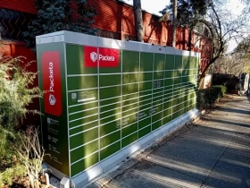 Packeta prefarbuje výdajné boxy, chce obmedziť vizuálny smog