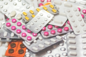 Európska komisia prijíma opatrenia na riešenie kritického nedostatku liekov