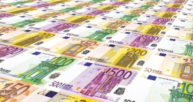 Klienti a inštitúcie vložili minulý rok do J&amp;T Banky ďalšiu miliardu eur