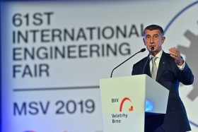 Andrej Babi&scaron; pri otvoren&iacute; veľtrhu